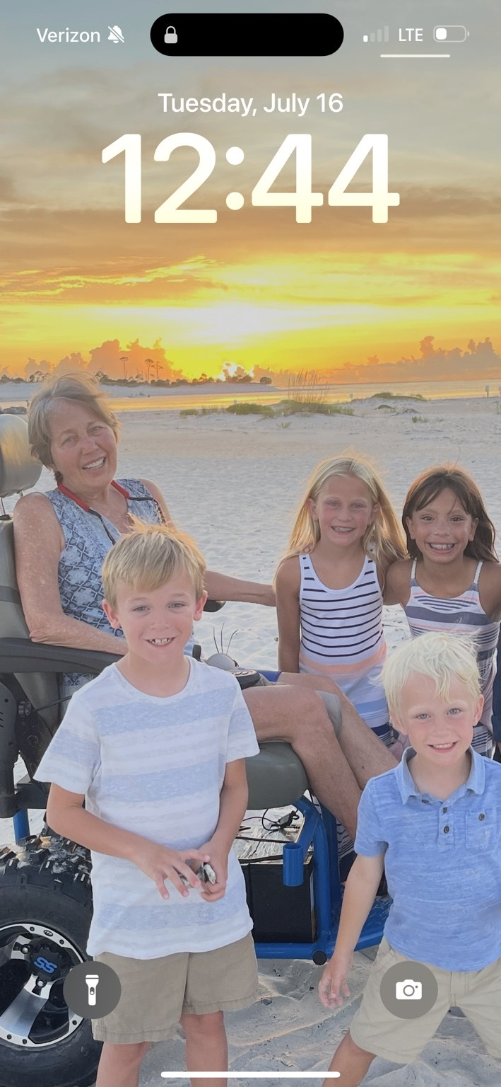 Sandra Marlowe family memory